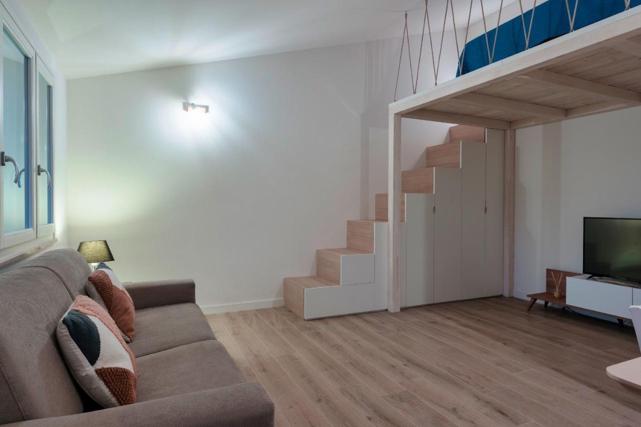 Casa Lugana 19 - Monolocale Con Piscina Direttamente A Lago Сирмионе Экстерьер фото